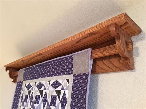 There are several different ways to do this: 1. . Hangers for wall quilts